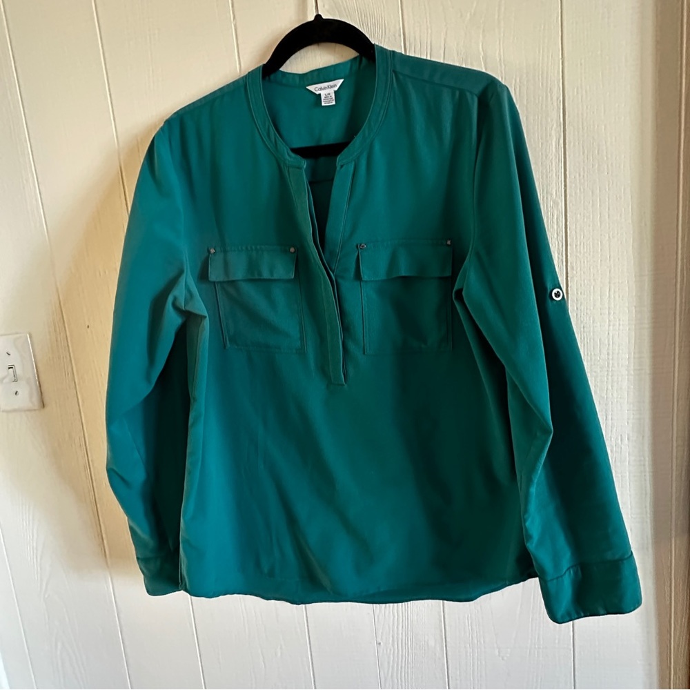 Calvin Klein emerald green tunic, NWOT. Size large, long sleeve with tabs.